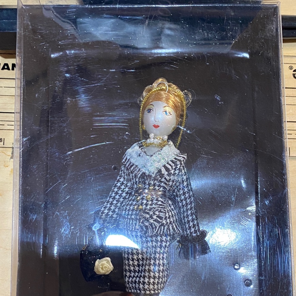Elegant Houndstooth Blown Glass De Carlini Ornament 8 inches Vintage - Picture 6 of 7